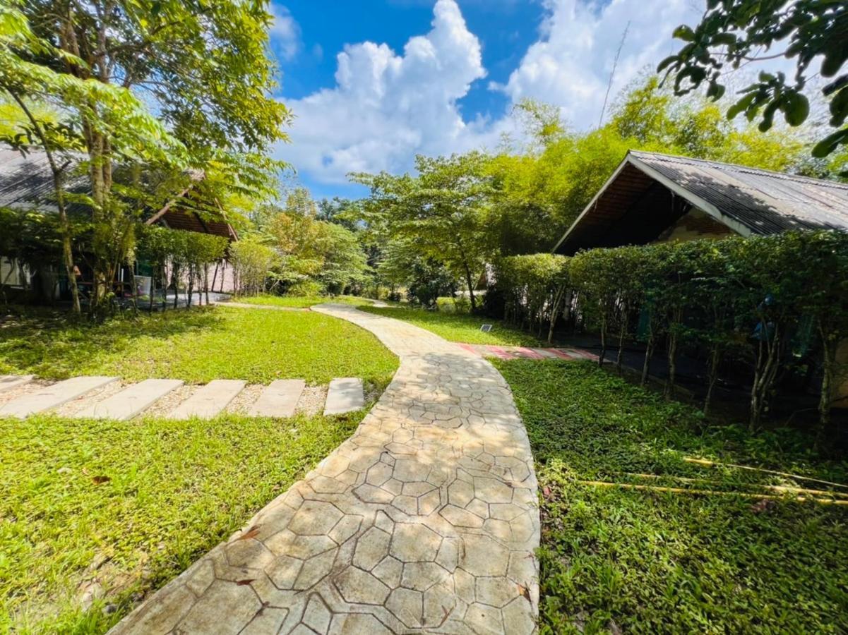 Phayam Valley Homestay Koh Phayam Buitenkant foto